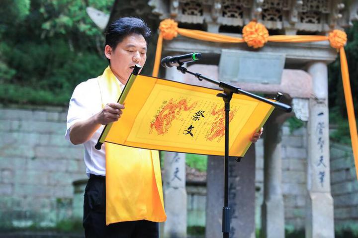 连续18年纪念这位书法家 王羲之归隐地嵊州举行书法朝圣