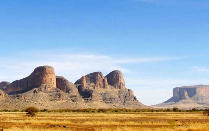 《西非华声》 i 马里:使馆关于重申禁止中国公民前往中北部及马尼布