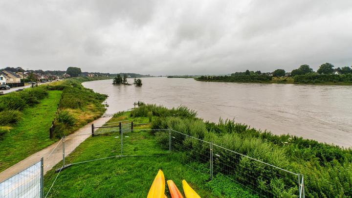 马斯河水量创百年纪录,荷兰水漫金山