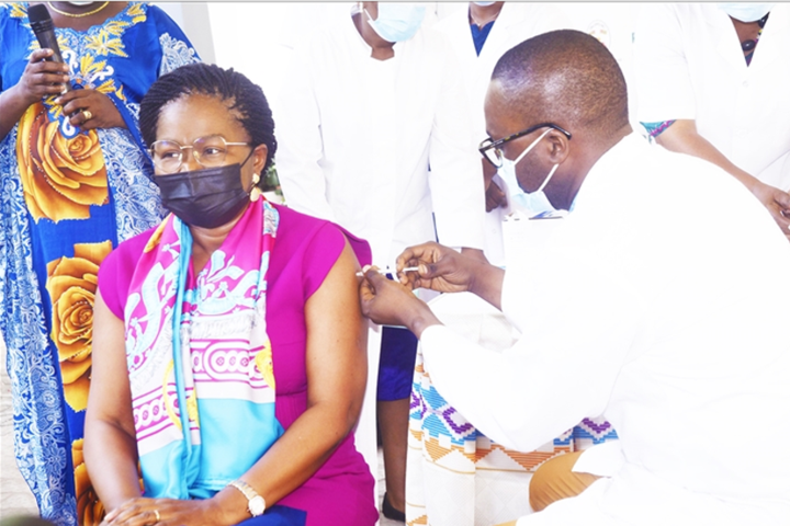 西非华声i多哥总理多贝呼吁国民接种疫苗注意防护应对新一轮新冠疫情
