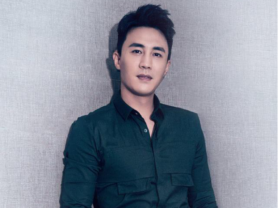 杜淳:当爸后压力变大 生活中只对老婆好