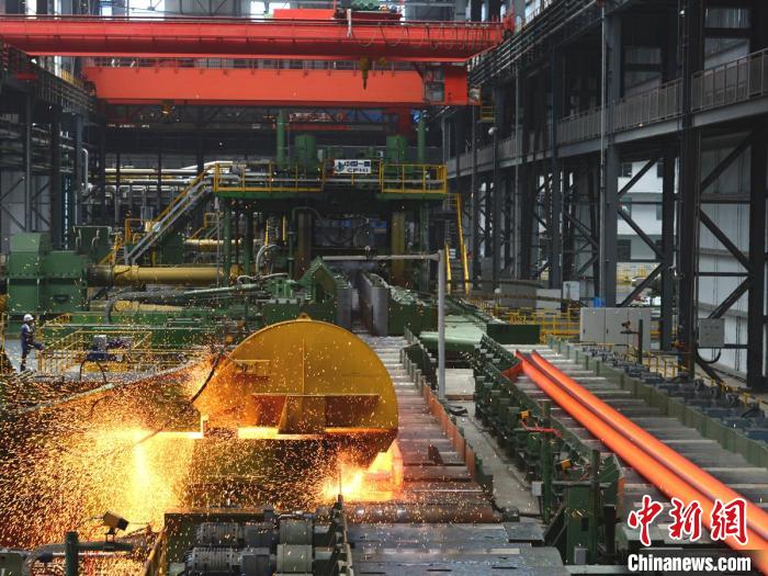 探访马钢"最强大脑":工人坐在办公室就把铁给炼了?