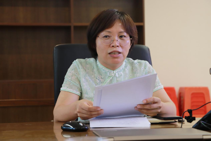 听完全体校领导述职报告后,张智峰董事长发表了语重心长的讲话.