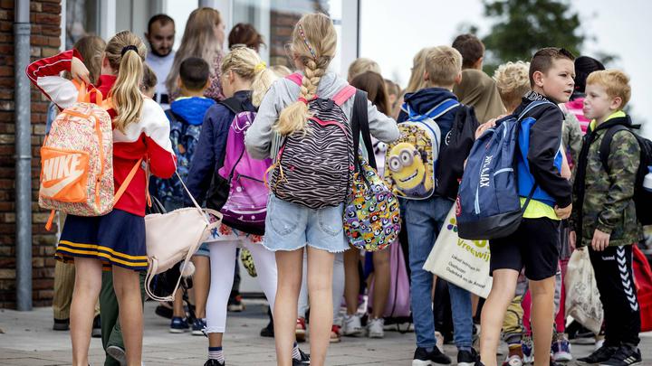 荷兰专家小学生感染后不必全班隔离