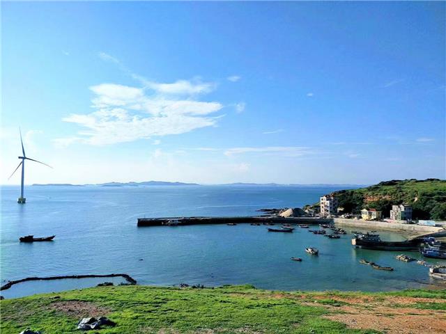 南日岛位于中国福建省莆田市东南部兴化湾,是南日群