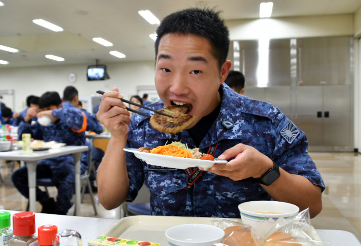 日本海上自卫队的伙食如何