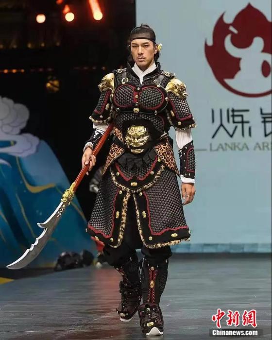 真头号玩家他十余年复原数千套古代铠甲