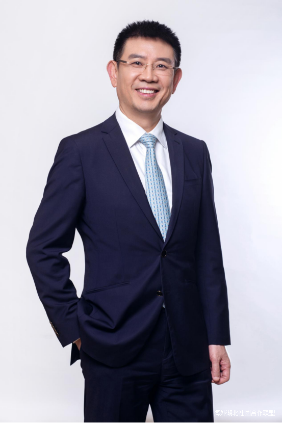 喻鹏全票连任海外楚商联合会会长!