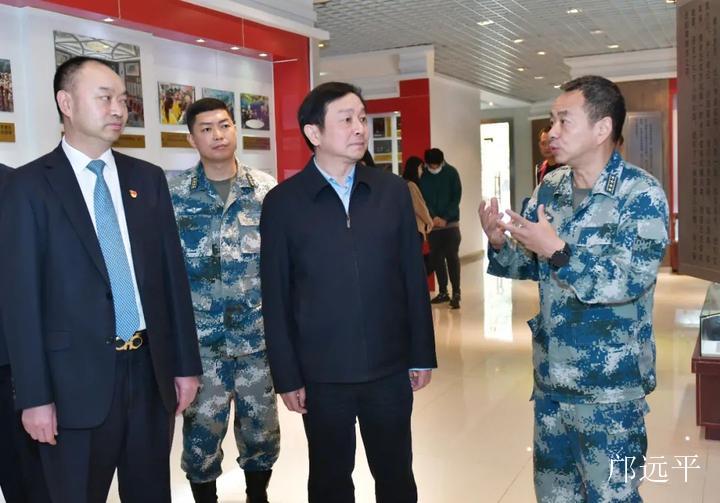 在95028部队政治工作部主任刘亚武大校,副主任白江海大校,宣传处处长