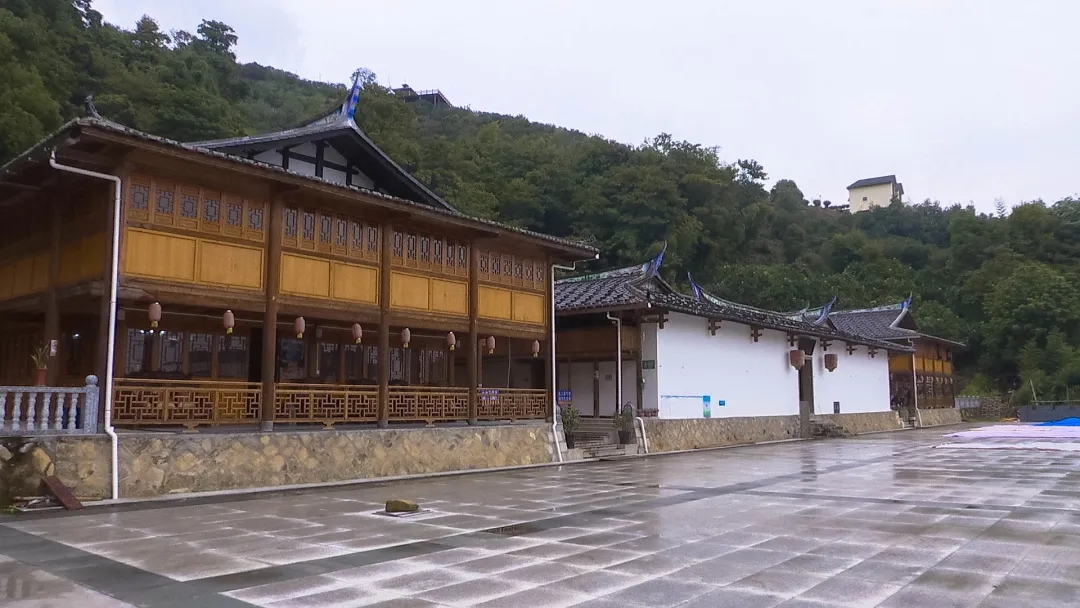 近日,记者从闽清县白中镇继善村了解到,位于该村的神龙井景区已进行