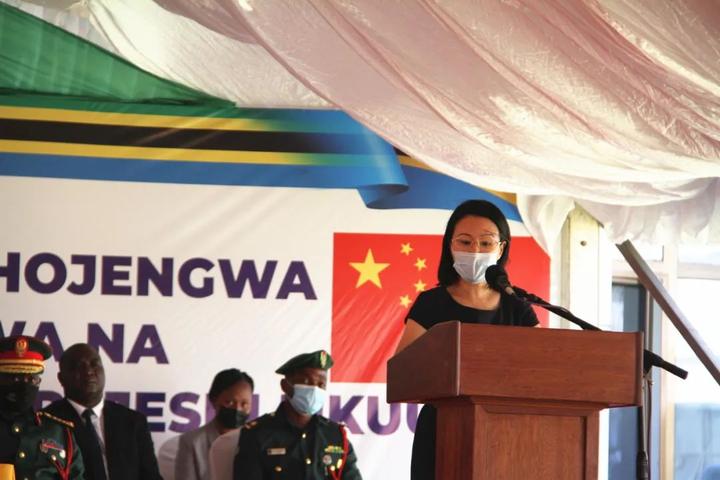 中国援建坦桑尼亚国防学院二期工程交接仪式隆重举行