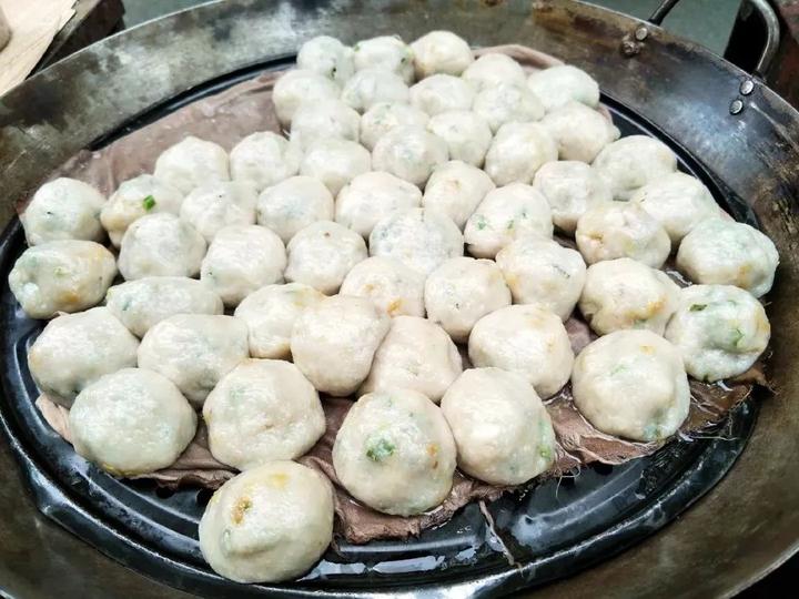 在宁德 家喻户晓的肉丸可以说这个城市的小吃名片 多少外地游客来宁德