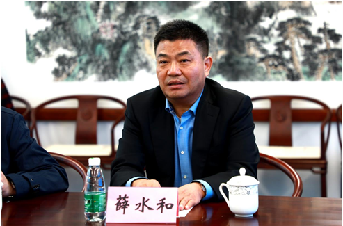 汇融集团董事长,中国侨商联合会常务副会长薛水和一行莅临参观华人