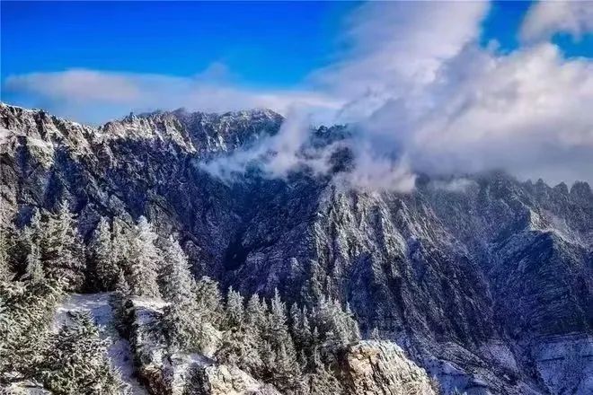 宁夏贺兰山银装素裹绝美冰景惊艳整个冬天