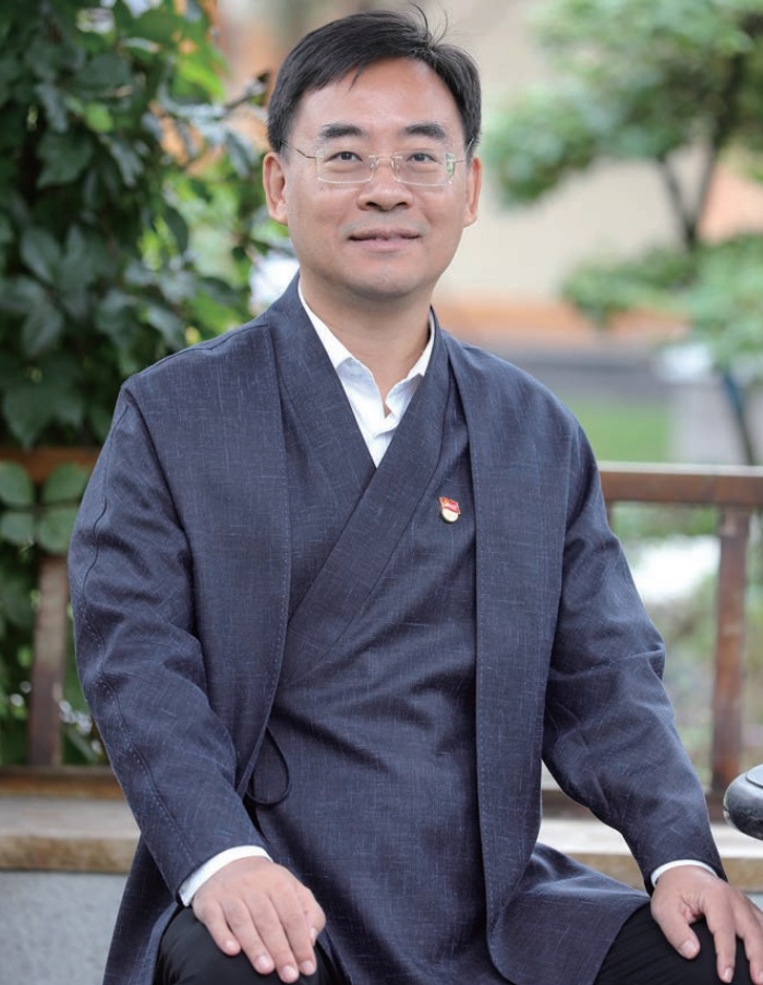 级美学产品专访焦作市人民政府副市长原焦作市委常委修武县委书记郭鹏