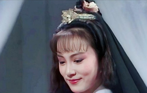 10位演任盈盈的女星把她们的颜值一对比差距太惨烈