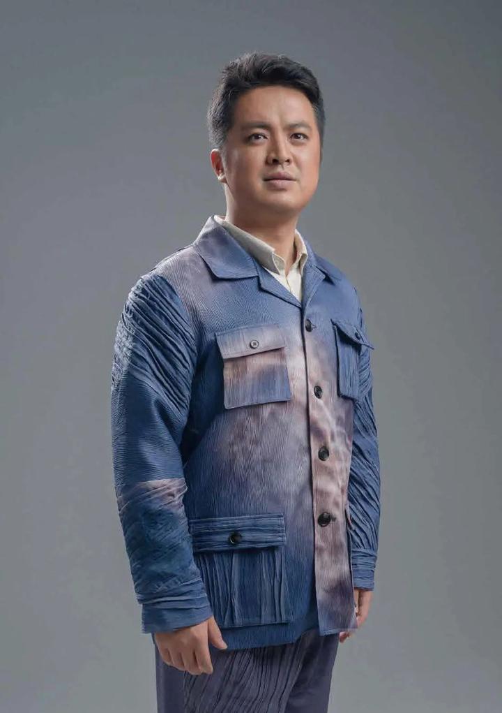 ▼扮演者:王杨,郑海兵,严厉手绘图化装设计服装设计王二林"▼扮演者