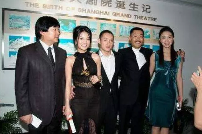 53岁张敏被曝已秘密结婚,老公身份被扒:这种人也敢嫁?