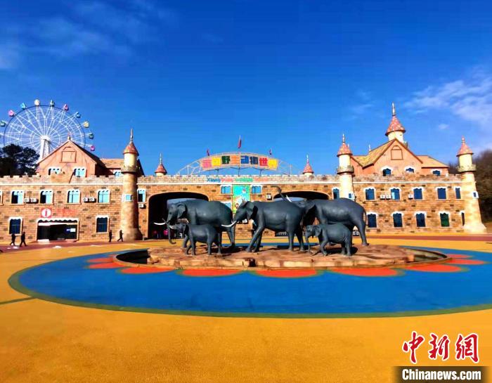 湖北襄阳野生动物园开园占地面积近1000亩