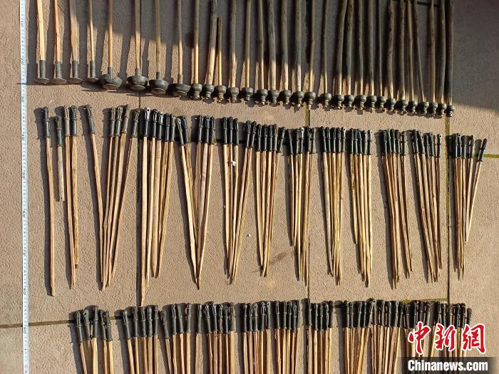 查获的狩猎工具.梓潼县委宣传部供图