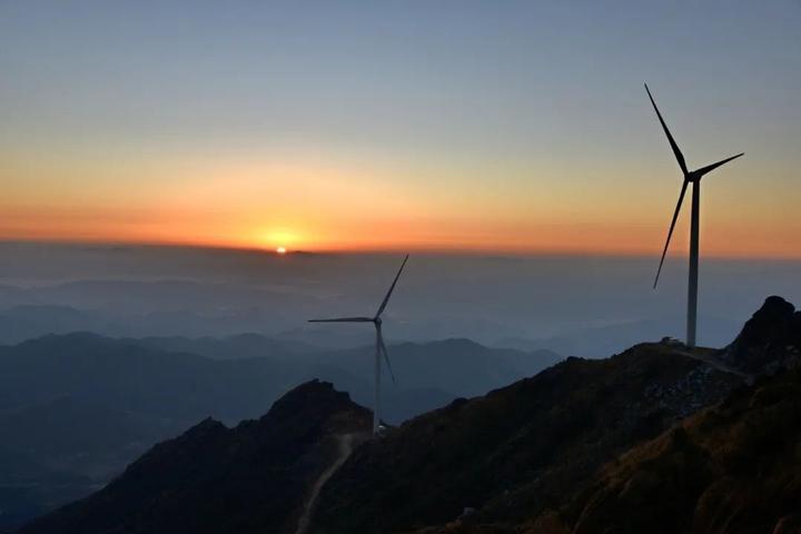 心之所往山野游之累了就来武平黄草山露营吧