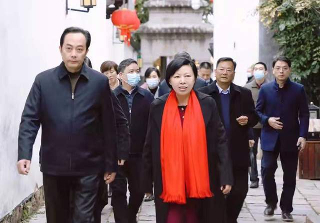 侨台工委主任陈雄,省人大常委会副秘书长翁祖根一行到闽台历史文化