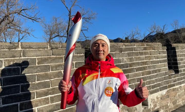 今天上午2月3日浙江省诸暨市公安局党委副书记常务副局长杨叶峰在