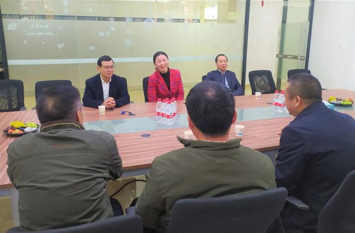 【地方动态】漳州市领导吴卫红李亚树带队走访看望民营企业家_中国