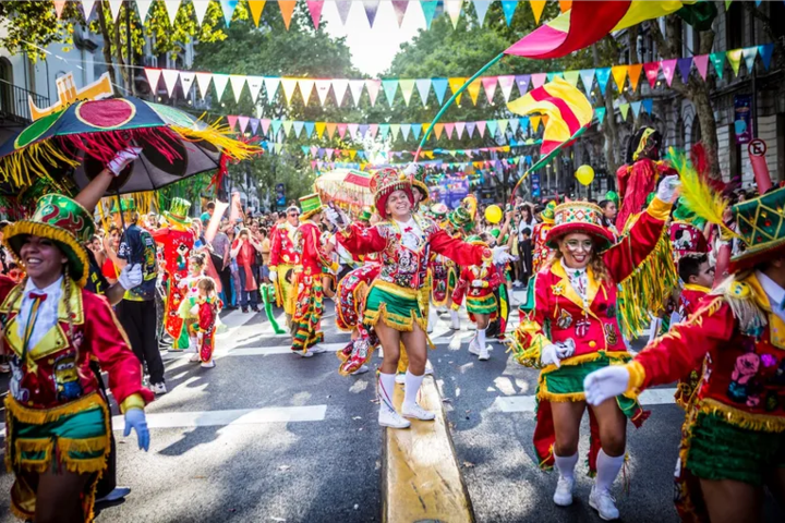 建议转发!阿根廷狂欢节城市嘉年华巡游攻略