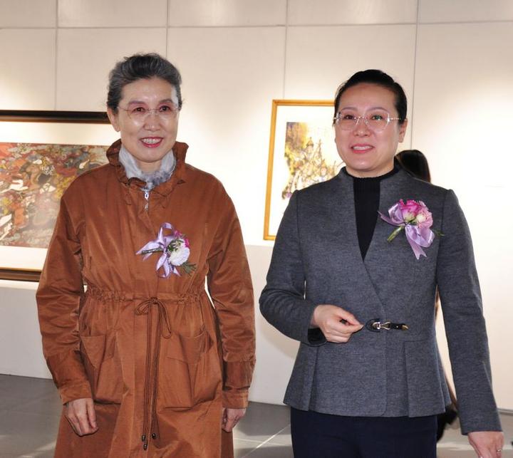 《她视角——包头首届女画家作品展》3月22日在青山区美术馆开展
