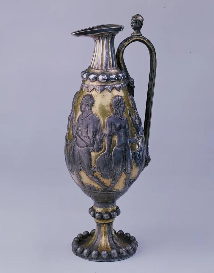 【线上识"国宝"】宁夏固原博物馆馆藏一级文物波斯鎏金银壶_津巴布韦_