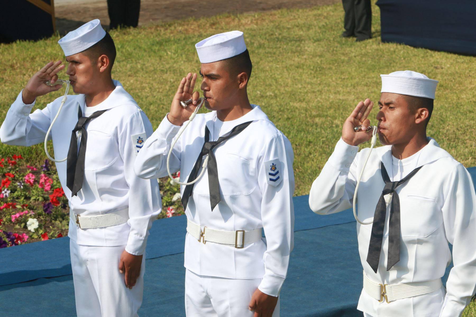 今天秘鲁海军在卡亚俄纪念5月2日海战156周年