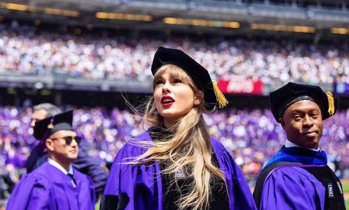 艺术博士taylorswift纽约大学毕业季演讲全场首播