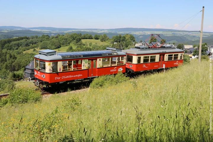 这辆红皮小火车,诠释了什么叫"最美的风景在路上"_南非_新闻_华人头条