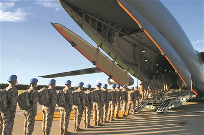 中国第10批赴马里维和部队出征_军事_迪拜_新闻_华人头条