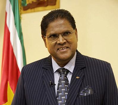 现在苏里南总统图片