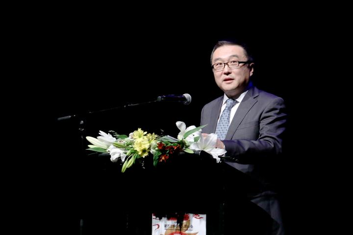 王小龙大使出席第三届中国民族文化日暨庆祝中新建交50周年活动