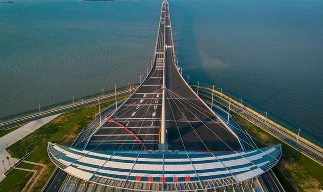 港珠澳大桥香港跨境私家车配额每月增加最多500个_菲律宾_新闻_华人