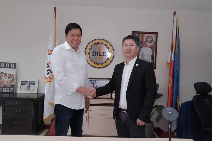 菲律宾福建总商会会长吴清泉先生礼访菲律宾内政部"dilg" 〖菲侨商