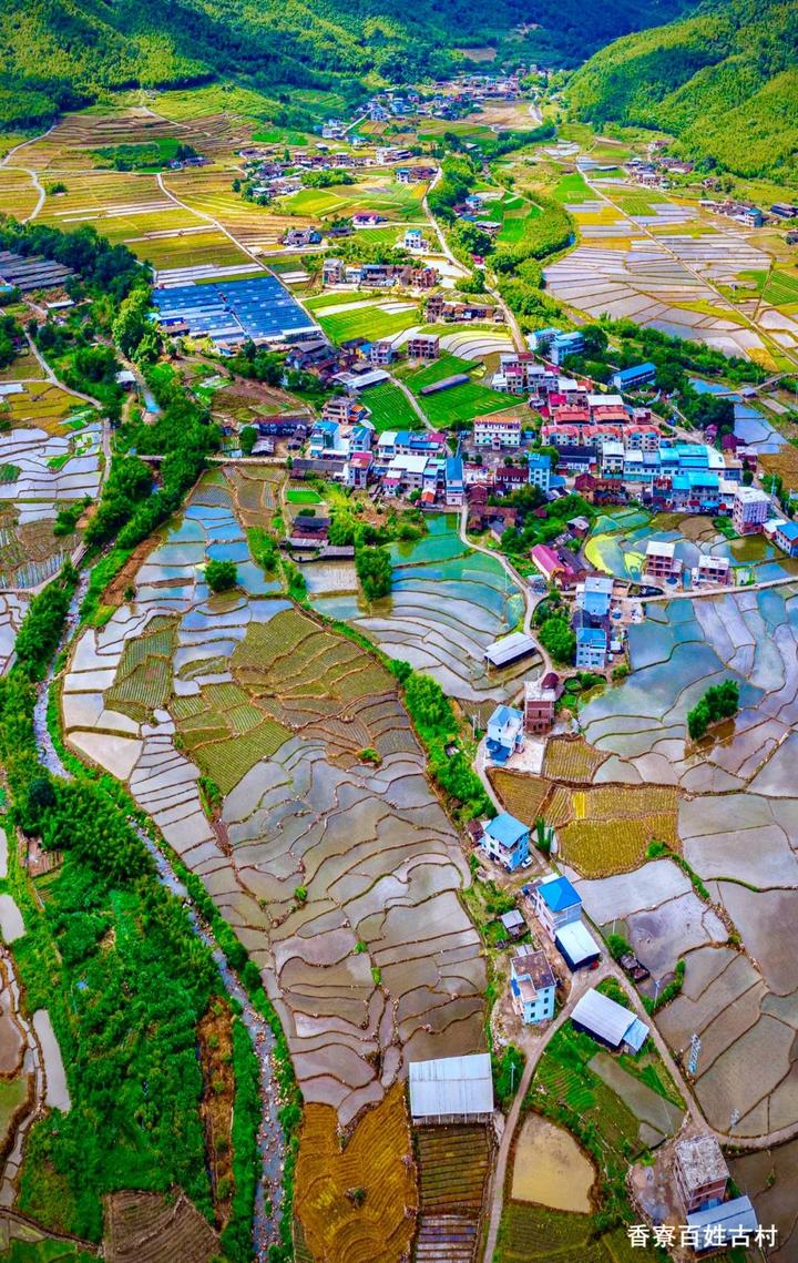 赤水镇位于漳平市西北部,距离漳平市区56公里,这里风光旖旎,钟灵毓秀.