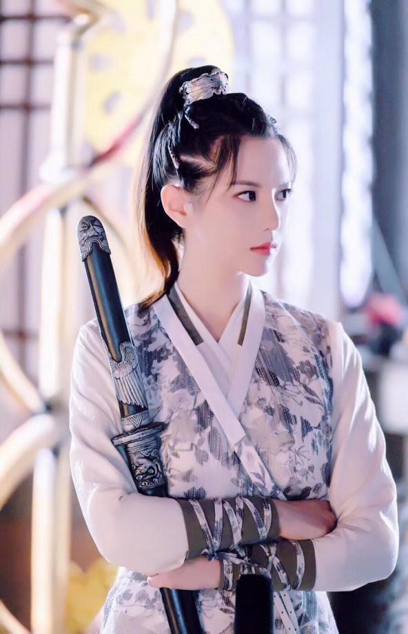 《我们的十年》热映,演员赵芝玉:真挚热爱,一步一个脚印不断挑战感恩