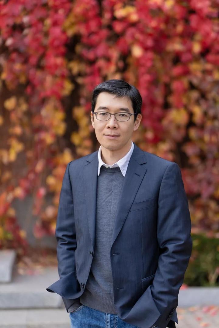 清华大学新闻与传播学院院长周庆安教授对将到访的新报业媒体从业人员