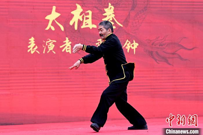 武术表演:太祖拳.张金川 摄