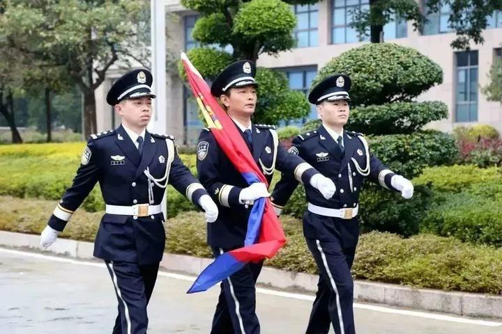 节|闽侯公安开展第三届中国人民警察节庆祝活动_荷兰_新闻_华人头条