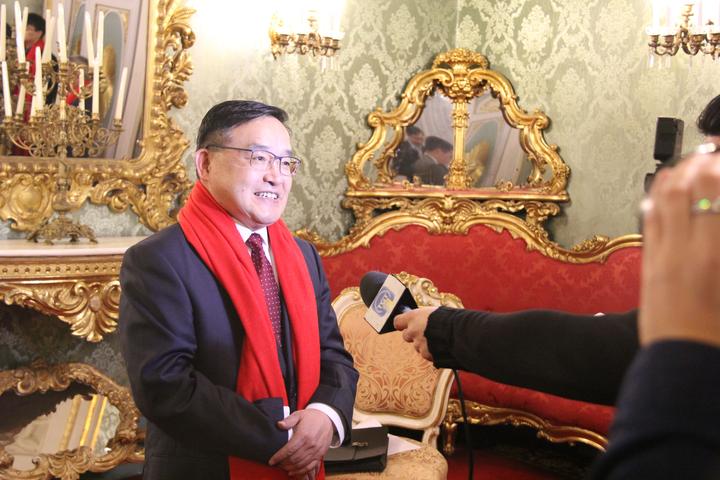 驻意大利大使贾桂德出席"中意共庆兔年新春晚宴"_中国大陆_新闻_华人