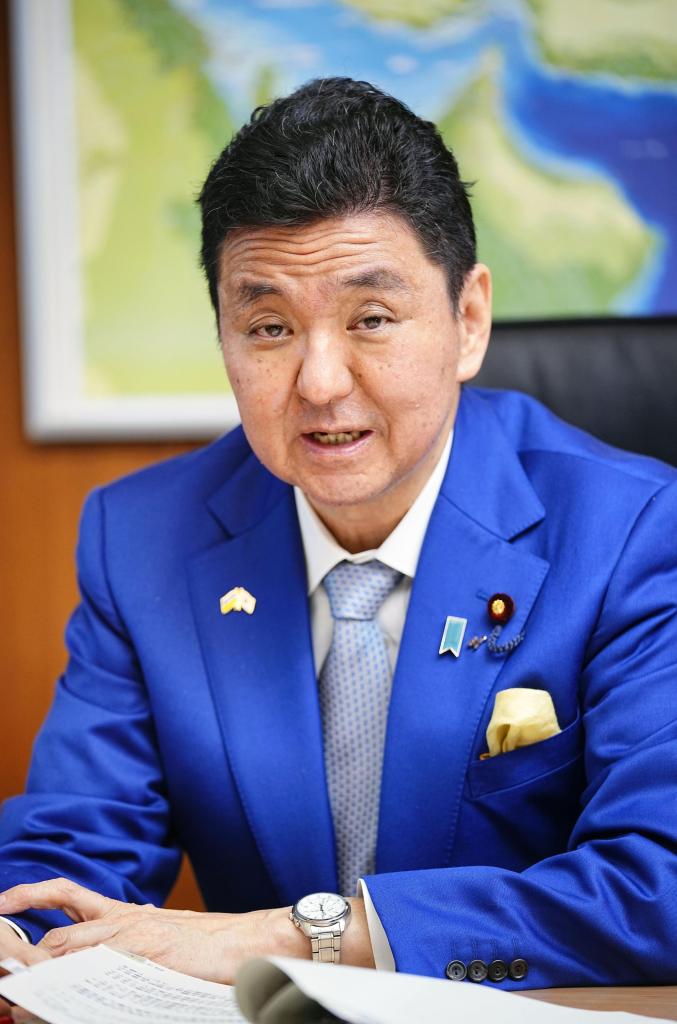 最快将于2月3日辞去日本国会众议员职务,近期他将在山口县当地会议上