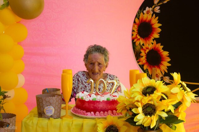 La Nación / Viral: Abuela cumplió 107 años y sueña con una nueva silla de ruedas