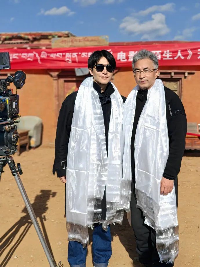 成中国影史票房第七 鹿晗献唱《中国乒乓》主题曲_捷克_新闻_华人头条