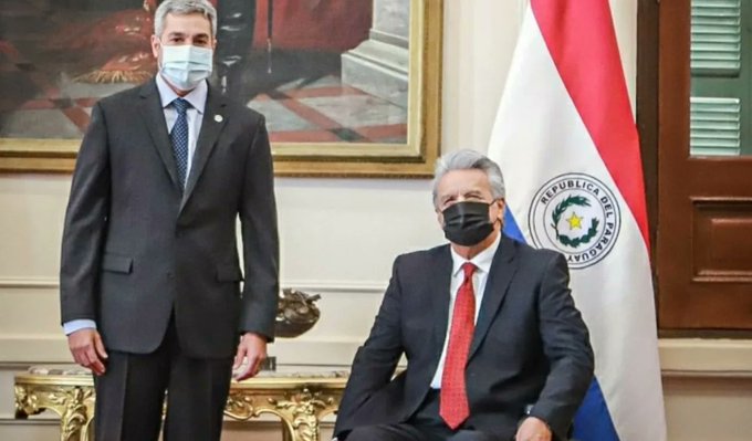 Por qué el expresidente Lenín Moreno se instaló en Paraguay