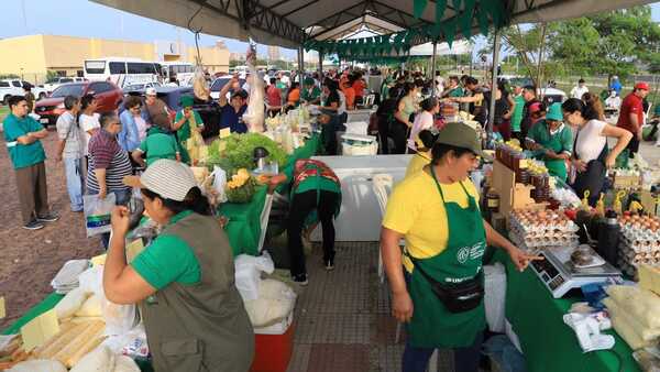 La feria agropecuaria "Semana Santa Ra'arõvo" registra un total de G. 450 millones en ventas - Revista PLUS